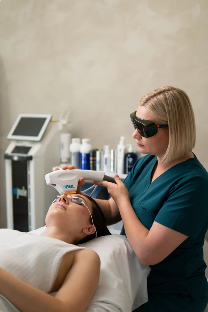 Topaz practitioner performing a BBL photofacial